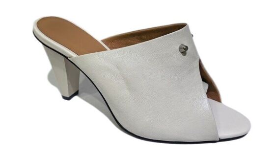 Good price Ladies Leather Sandals online