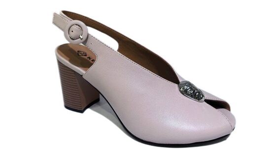 Good price Ladies Leather Sandals online