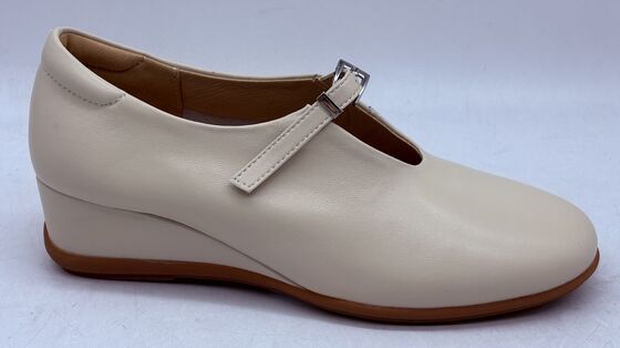 Good price Ladies Casual Shoes online